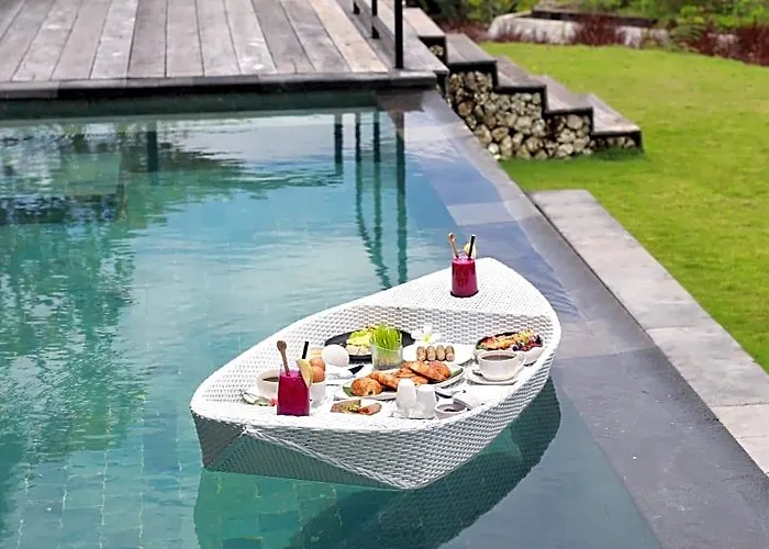Maua Nusa Penida Bali リゾート